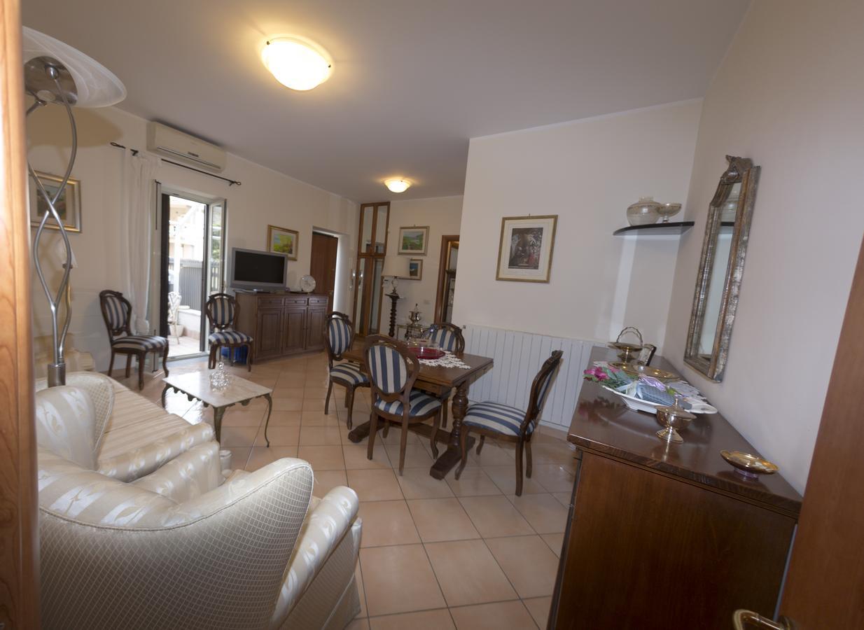 Pompei Deluxe Apartment فورميا المظهر الخارجي الصورة